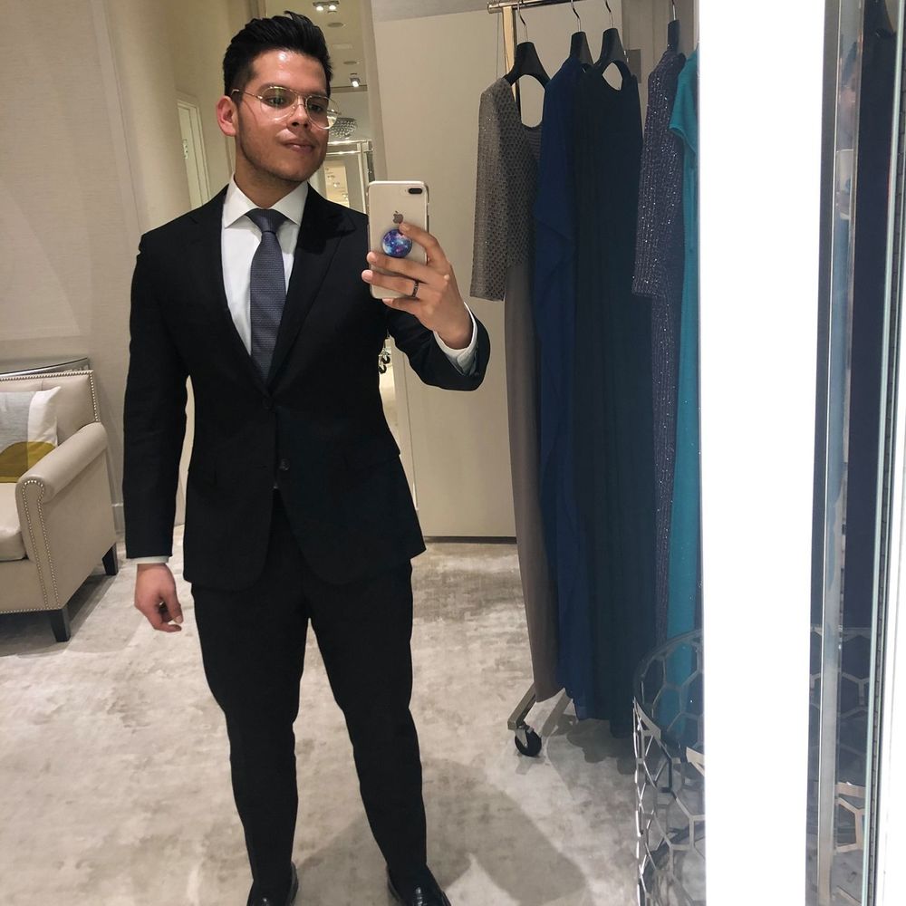 Meet your Posher, Victor